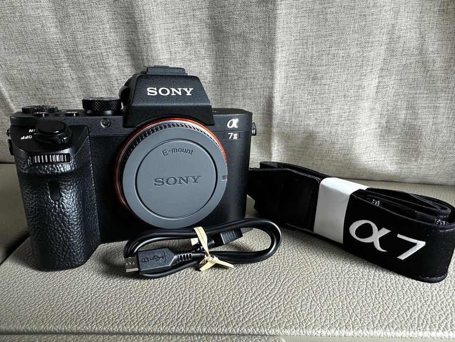 Sony alpha A7 II + obiectiv Sony FE 50mm F1.8
