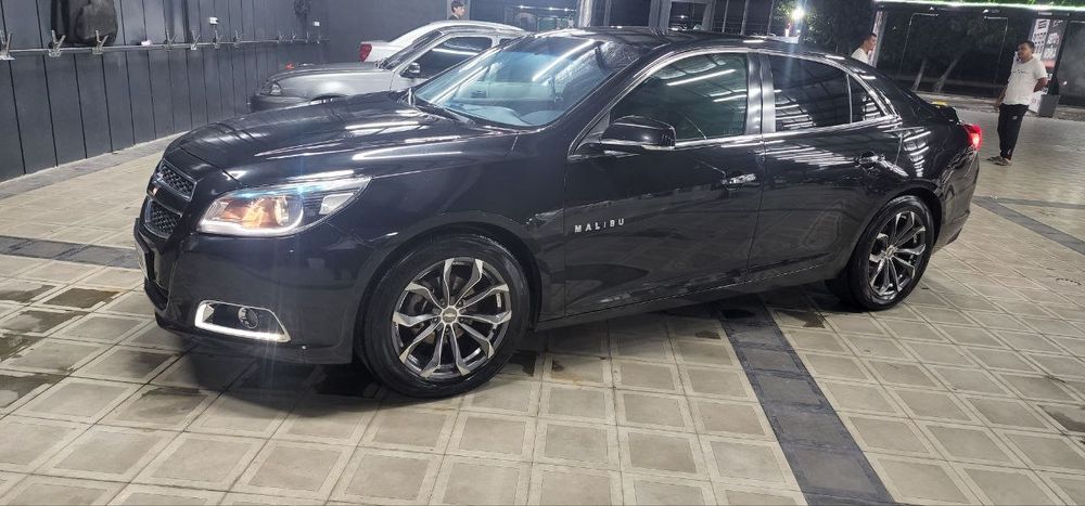 Malibu 1 yili 2013 probeg 225000 metan gaz 4-pakaleniya moshina ideal