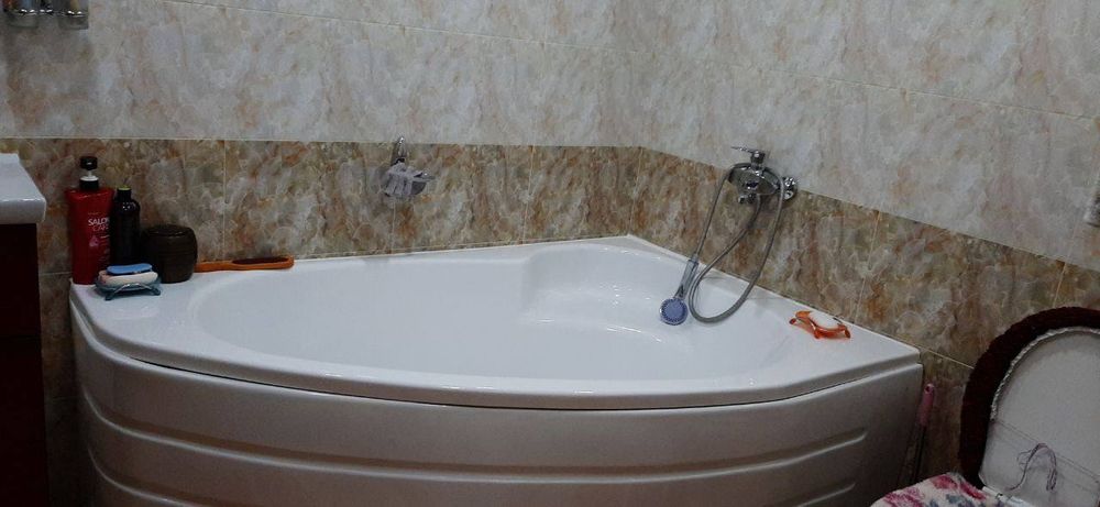 Срочно продаётся 5х-комнатная квартира