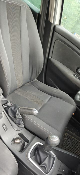 Vindem piese rezultate din dezmembrarea unui Renault Megane 3