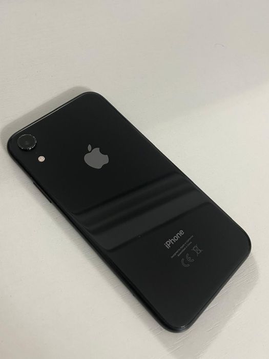 Продам Айфон xr