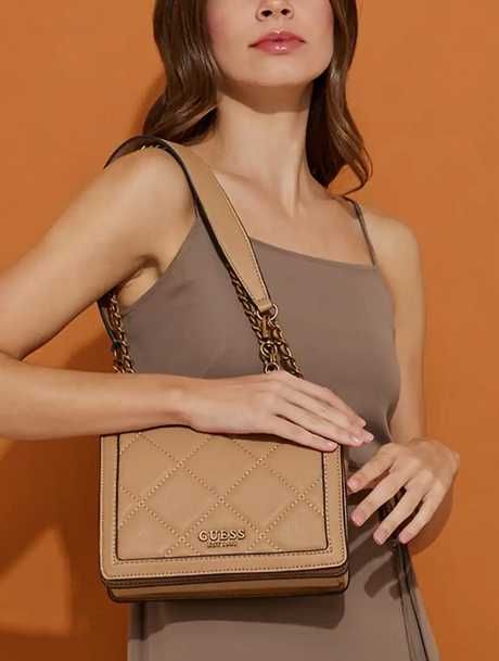 Дамска чанта Guess
