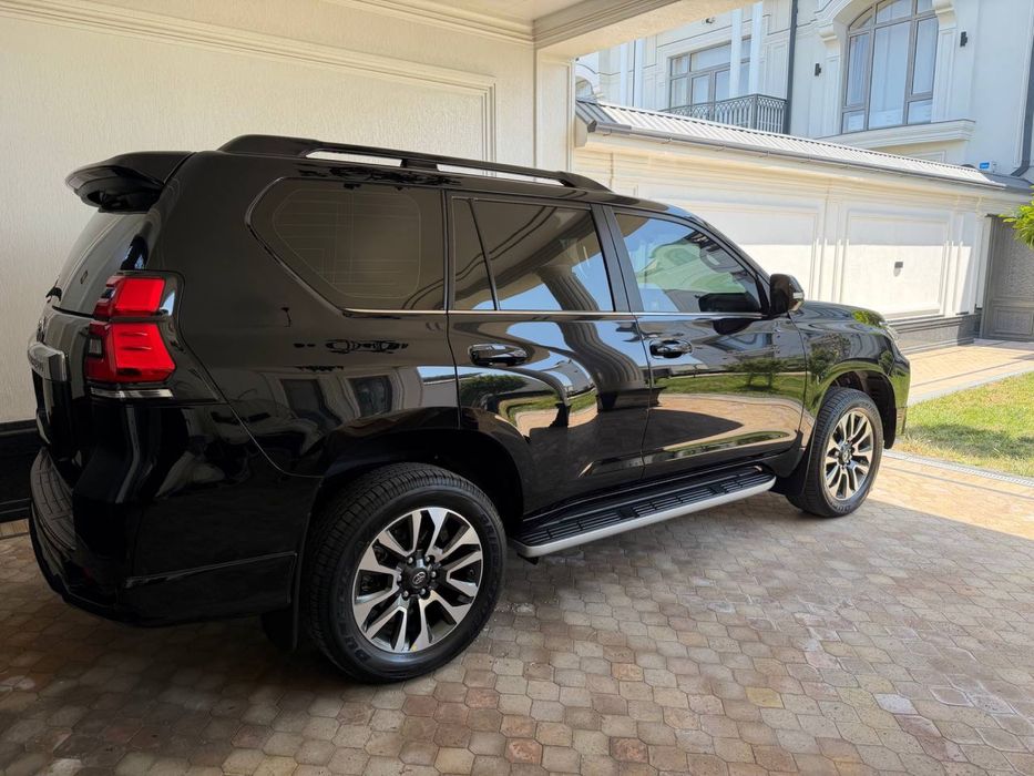 Land cruser prado 150