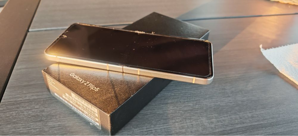 samsung z flip 5 8/256GB