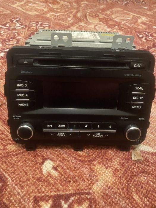 Штатный магнитофон Кіа Оптима