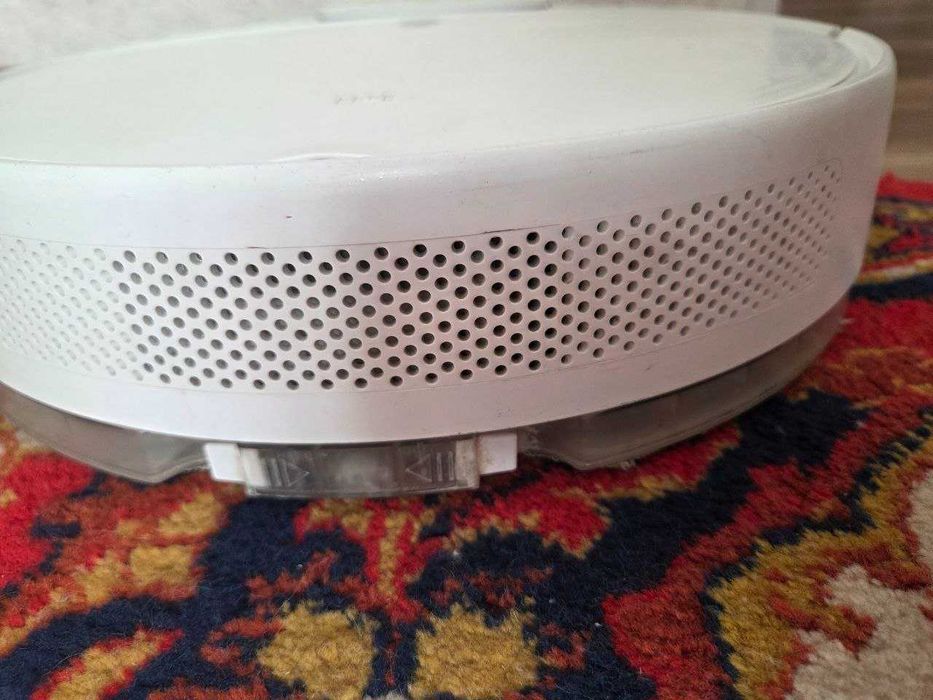 Робот пылесос Xiaomi MI Robot Vacuum-Mop Essential