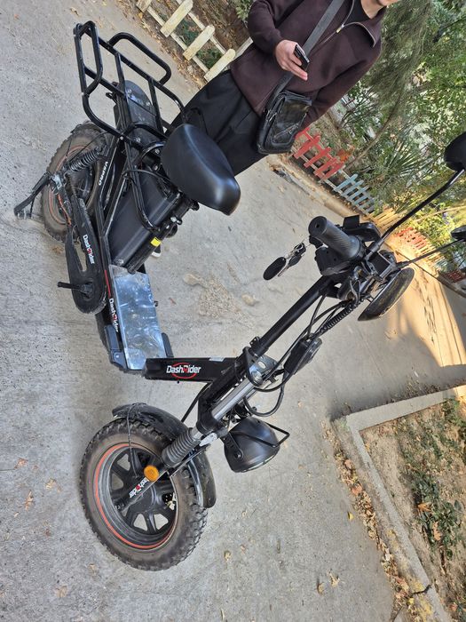 Dash rider skuter dakument xamma narsasi bor