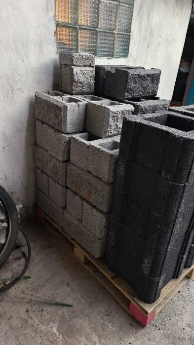 Продам шлакоблоки тумбы