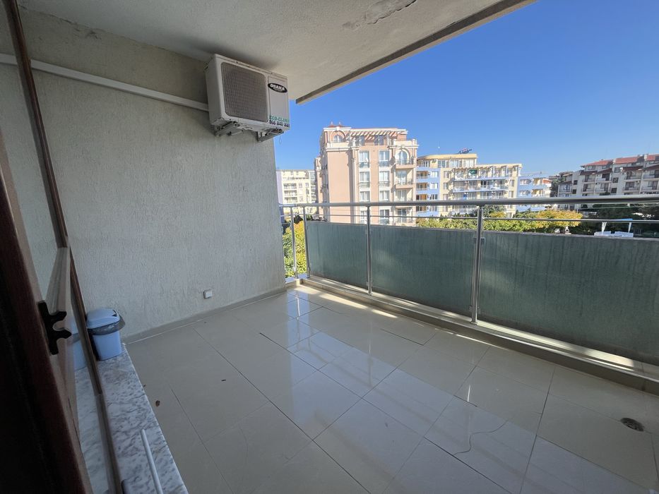 Продава се Едностаен апартамент в к.к. Слънчев бряг - 50 кв.м за 1040 €/кв.м - Снимка #9