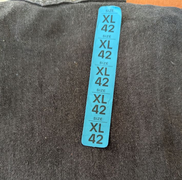 нови стилни мъжки дънки