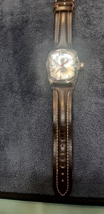 Часовник  AMBER TIME