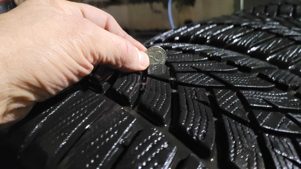 4 br. Зимни гуми Goodyear Ultra Grip -  255 х 40 х 19 – 100 V