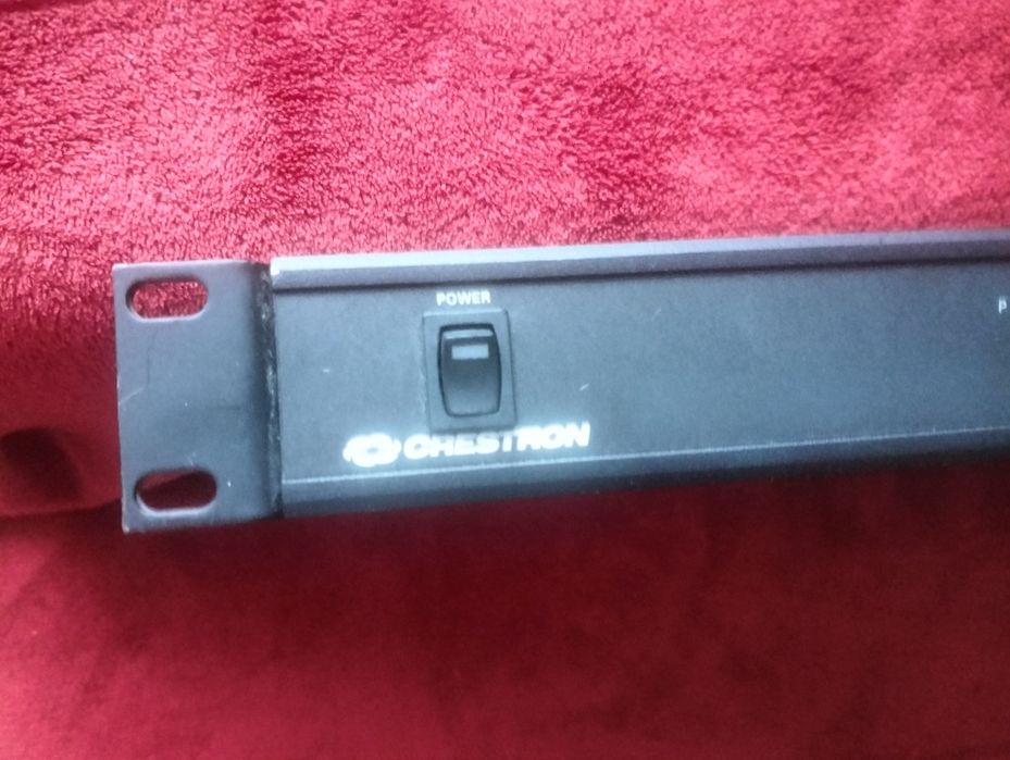 Statie amplificare profesională Crestron