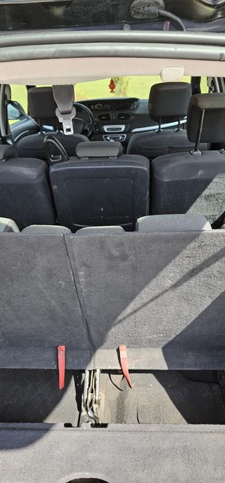 Renault Grand Scenic, an 2014, motor 1.5, 7 locuri.