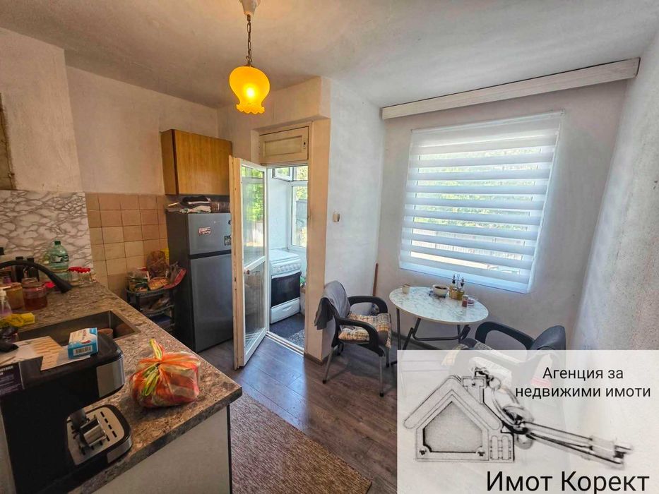 Имот Корект продава 2-Стаен апарт, кв. Изток - снимка 1