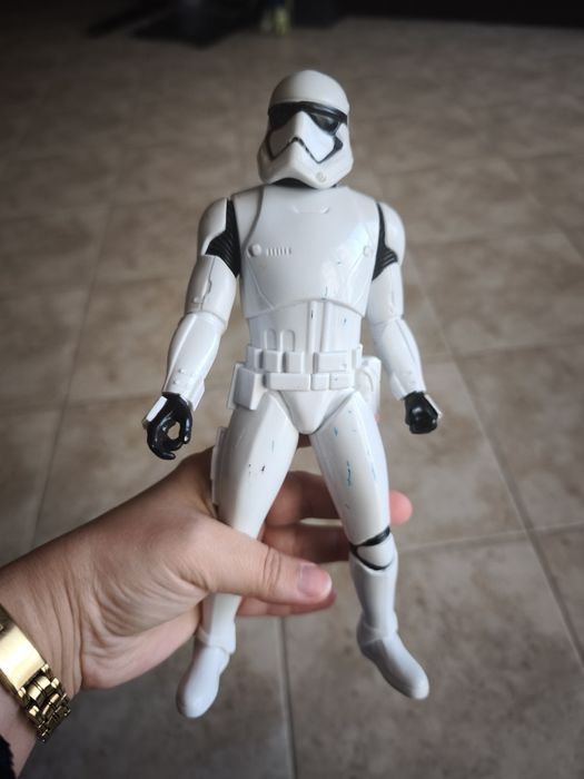 Star Wars and Marvel Action figures, Hasbro, 12