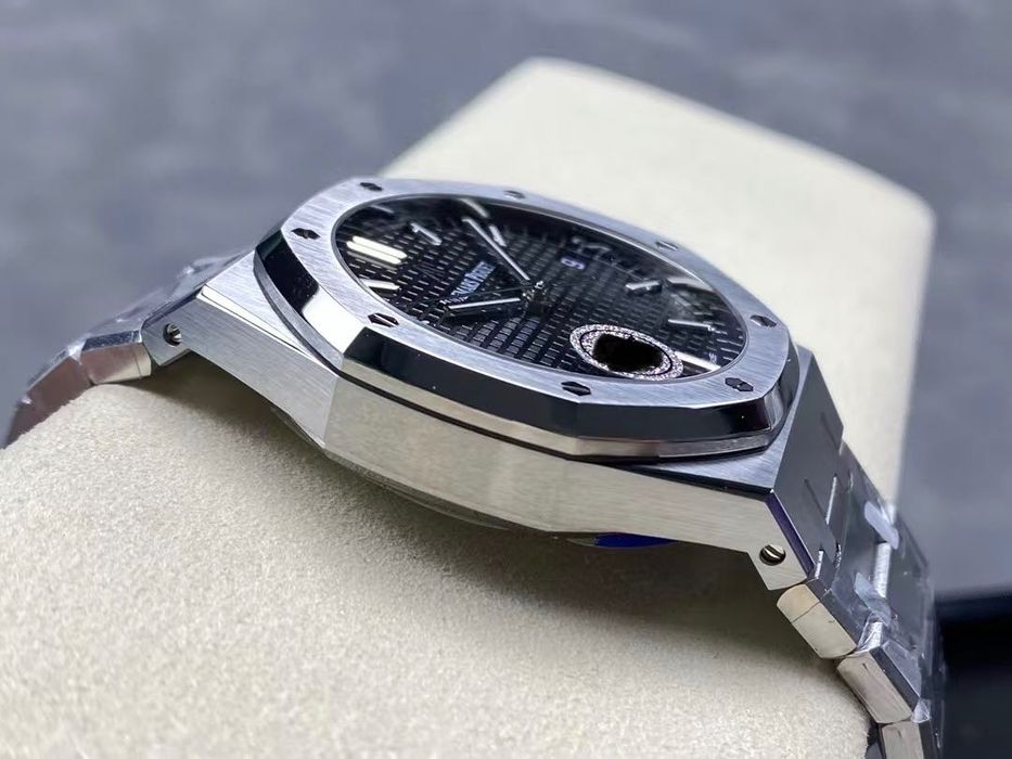 Часы AP Royal Oak 15500