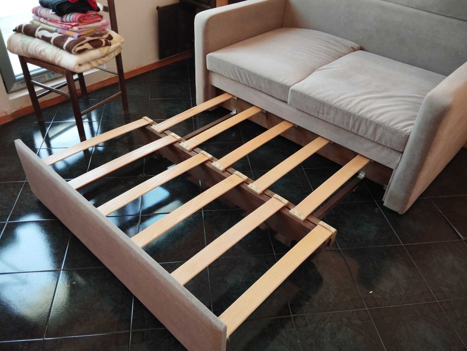 Много компактен удобен и нов диван