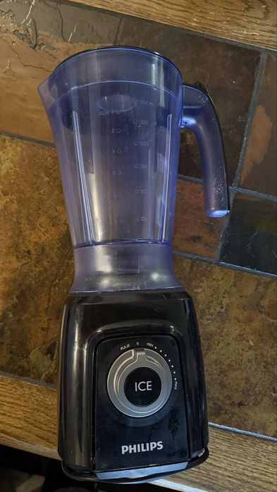 Philips HR2160 блендър