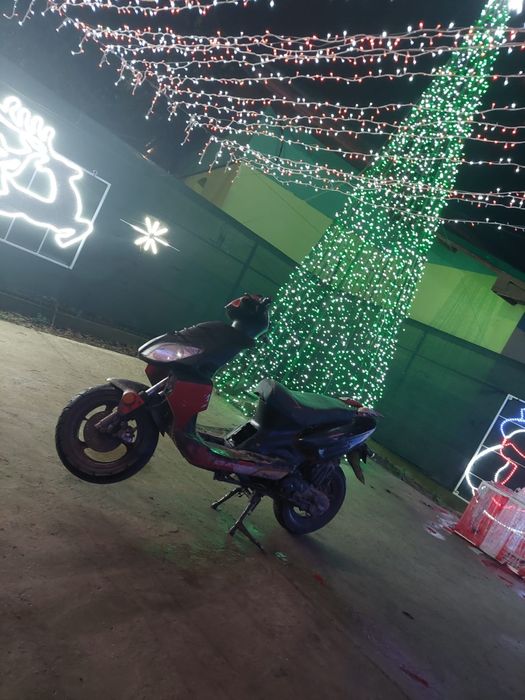 Vând /schimb scuter 4t