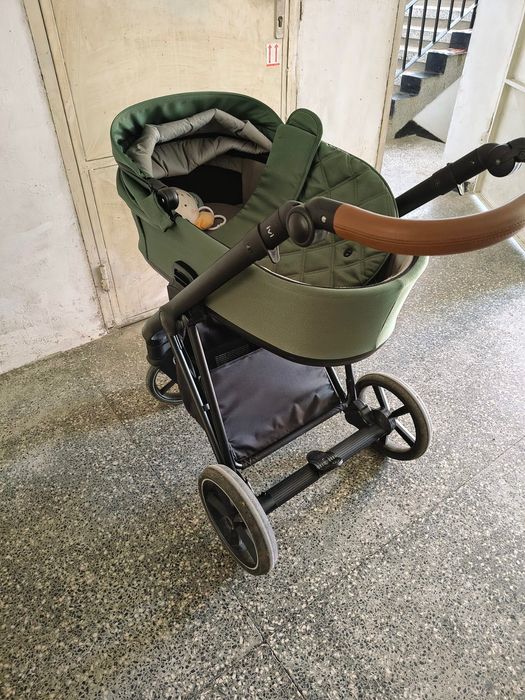 Бебешка количка Roan Ivi 2в1