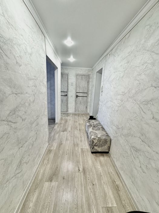 Сдам посуточно 2-ком квартиру Ауэзова 4/1