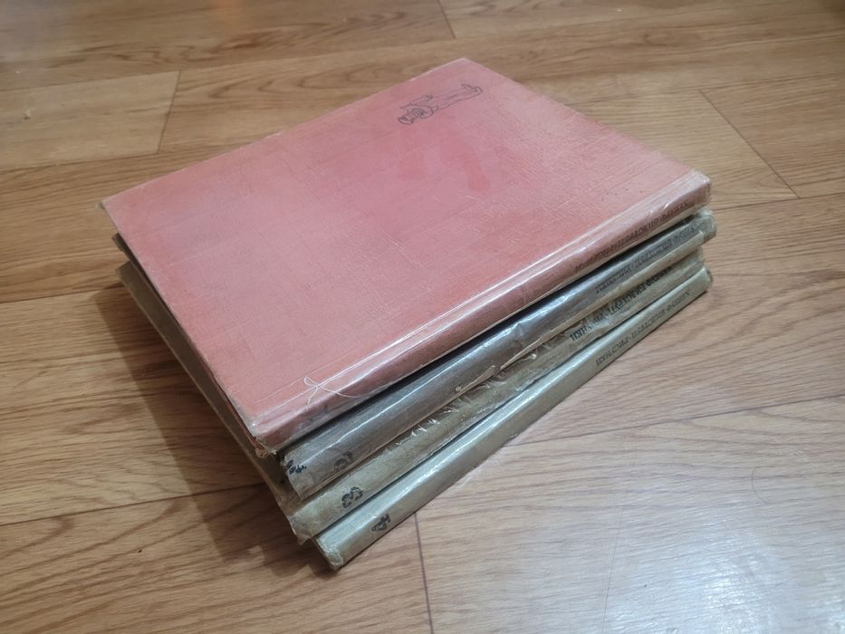 Комплект книг Херлуф Бидструп 
Рисунки  1 / 2 / 3 / 4 том