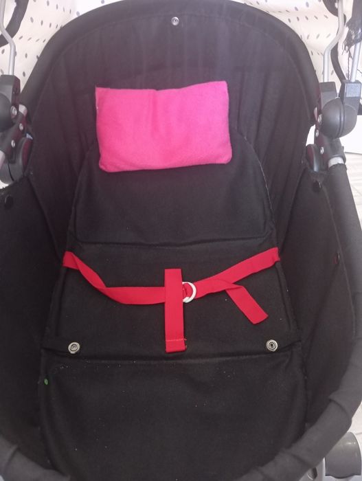 Количка за кукли като истинска