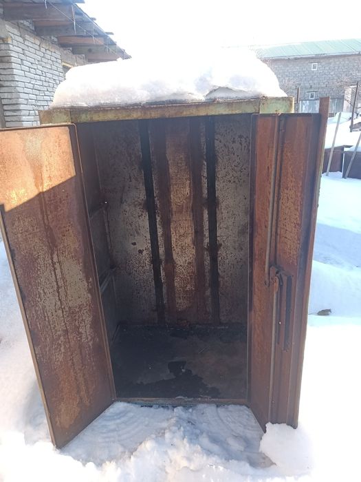 Металлические шкафы