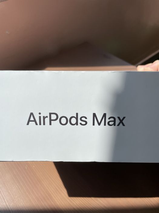 Apple Airpods MAX оригинални, с кутия  - Отлично състояние + калъф