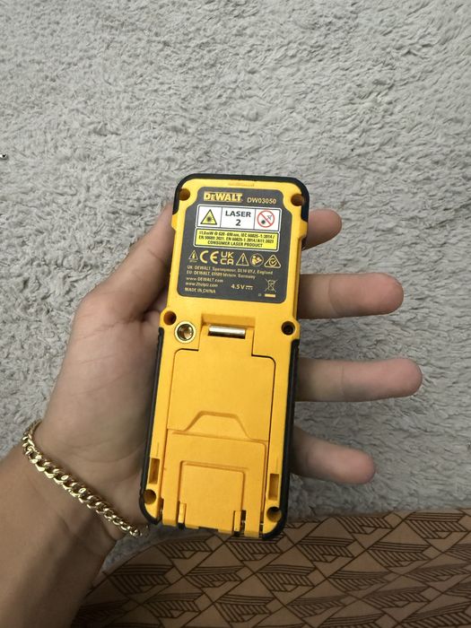 vand debimetruDeWalt