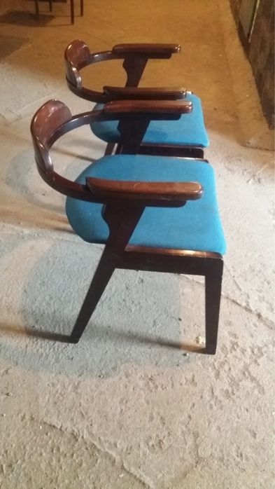 Продам стулья по 6500