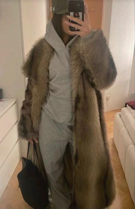 blana artificiala cu eticheta