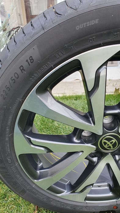 Roti Toyota Corolla Cross / CHR