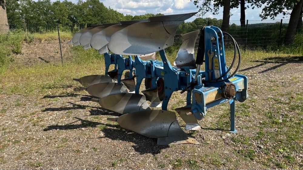 Lemken Europal 7. Claas Arion, Belarus, John Deere tortadi