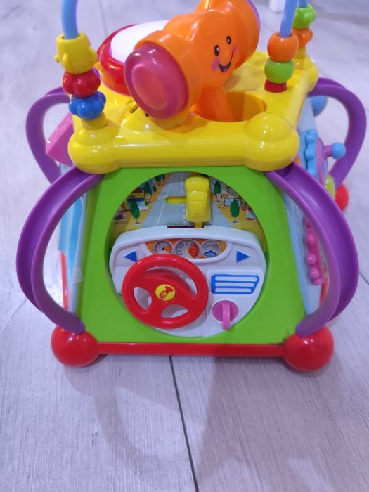 Разнообразни детски играчки