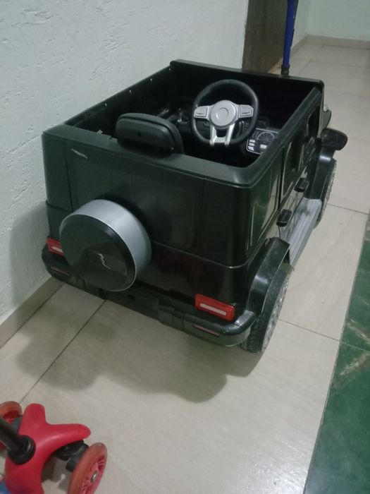 Электромобиль детский