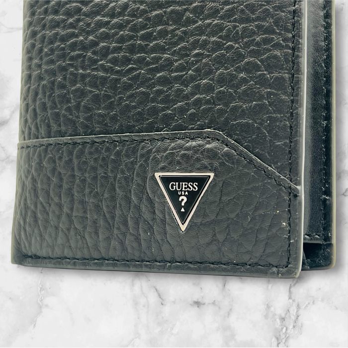 Guess мъжко портмоне ново с етикет