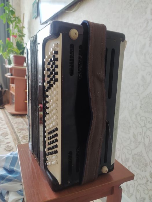 Баян Кунгур, продается на запчасти.