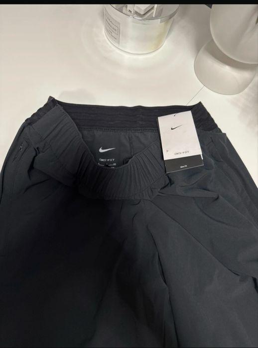 Pantaloni nike dama