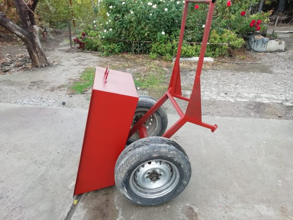 Тачка самосвал новый