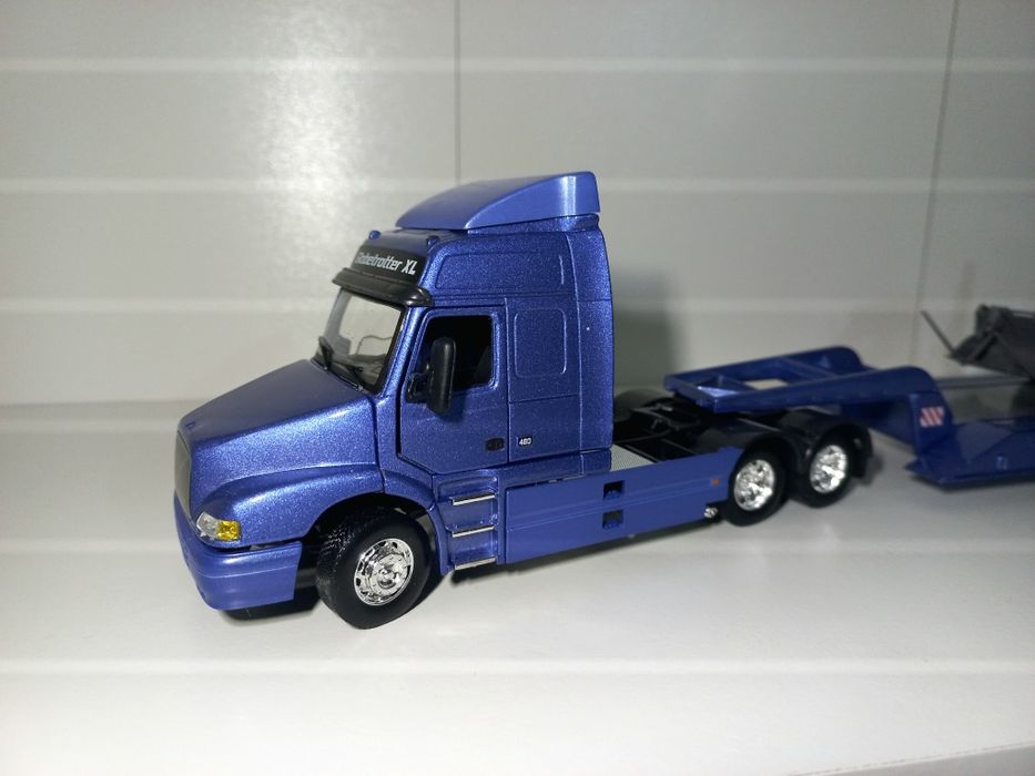 1:50 Motorart Volvo NH12 + Volvo BL71