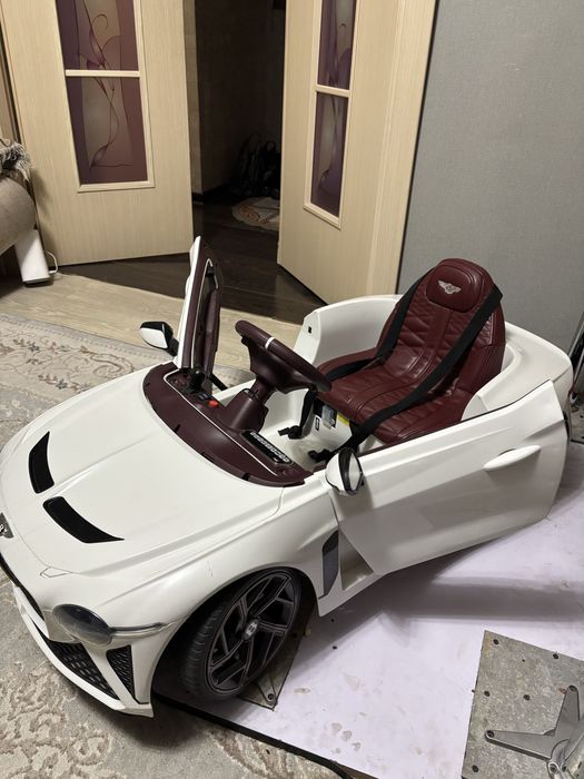 Продам машинку для детей