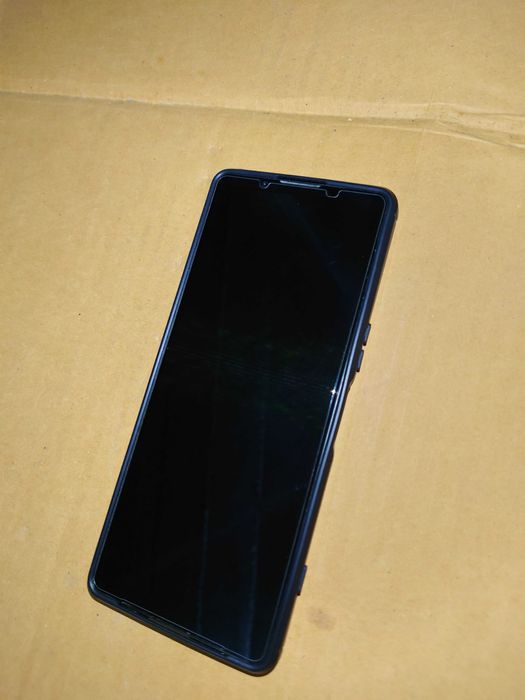 Sony Xperia 1 v Superb