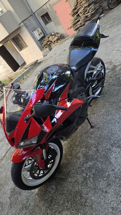 Honda CBR600, пистов