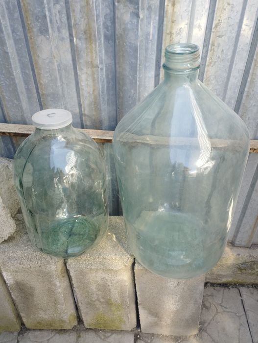 Стеклянные бутыли