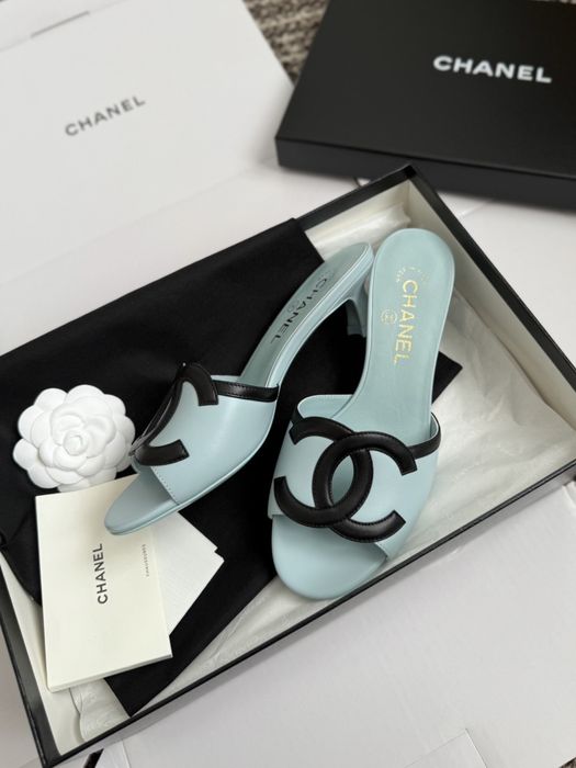 Pantofi Chanel