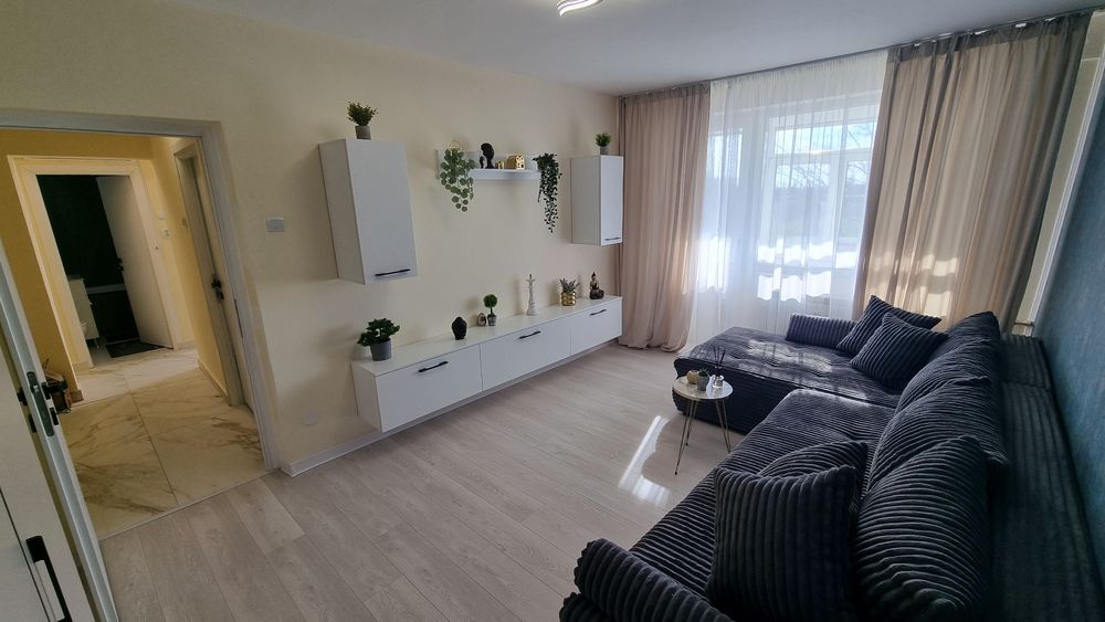 Proprietar vând apartament 3 camere decomandat sos giurgiului et 3/10