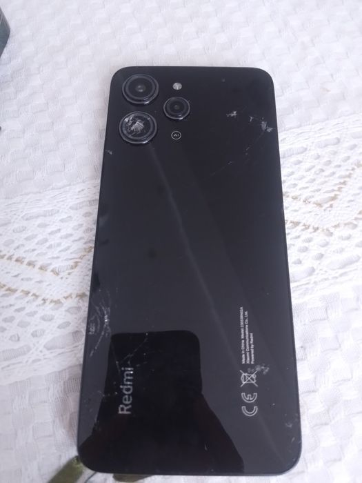 Продам телефон Xiaomi Redmi 12