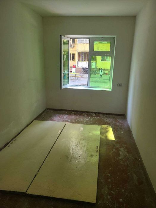 Sarboz kuchada dom 41a/3kv sotiladi